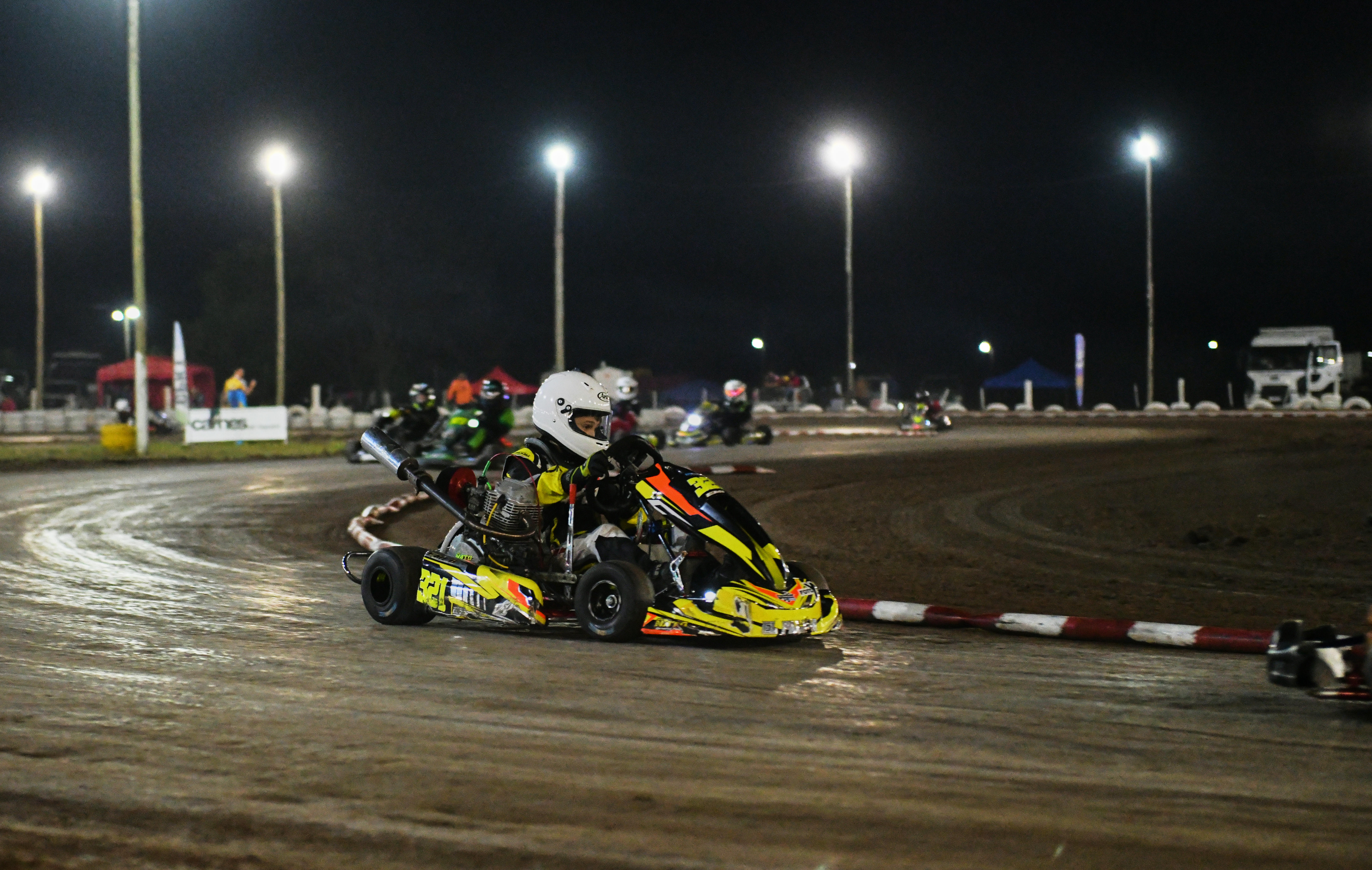 Portada de 100 Carreras Categoria 160 kilos